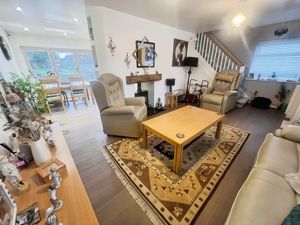 Lounge- click for photo gallery